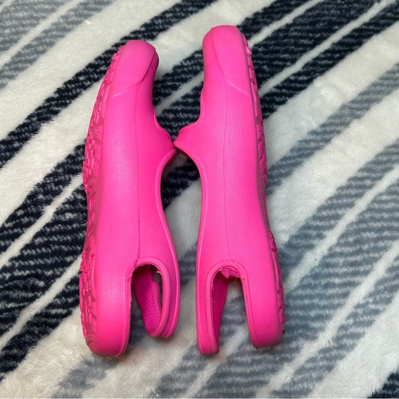 CROCS Bright Pink SKYLAR PRIMA NANOOK BALLET Slip On Mary Jane Shoes Size 4 - Picture 6 of 15